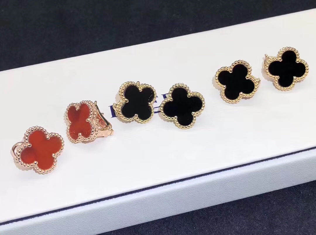 Van Cleef & Arpels 18K Yellow Gold Onyx Magic Alhambra Earrings VCARA44300