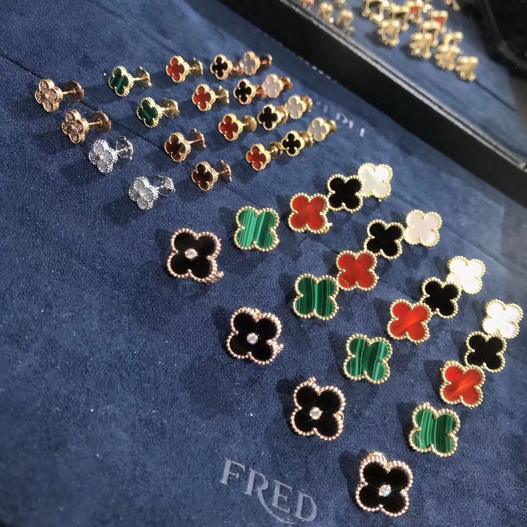 Van Cleef & Arpels Limited-edition Vintage Alhambra Onyx Earrings 18k Pink Gold with Diamond