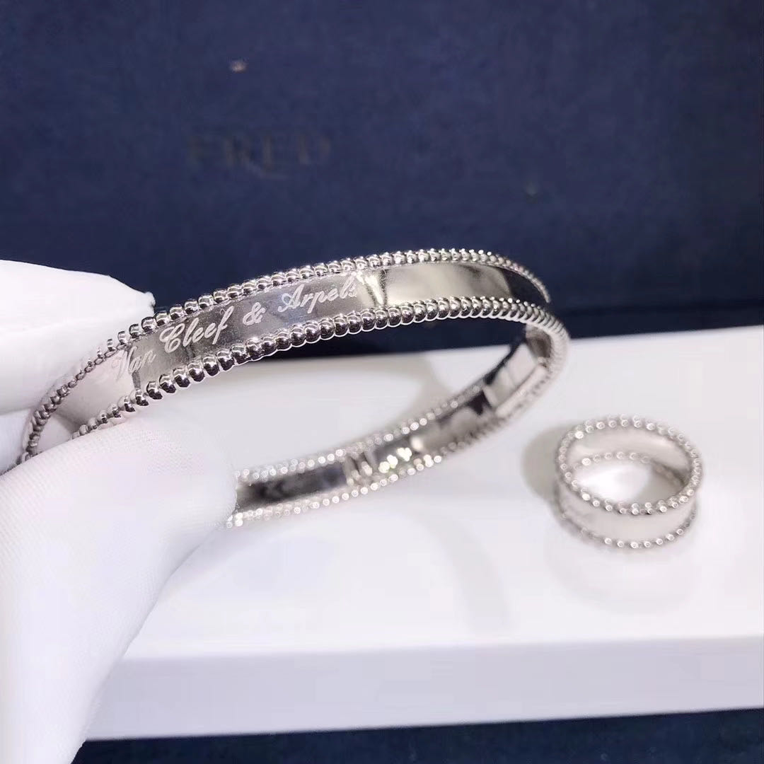 Custom Van Cleef & Arpels 18K White Gold Medium Model Perlee Signature Bracelet VCARP3K800