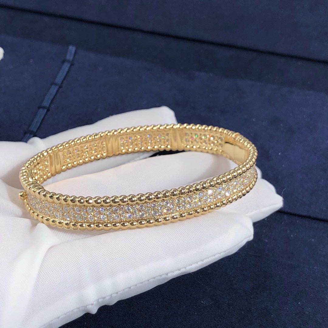 Van Cleef & Arpels 18K Yellow Gold 3 Row Perlée Diamonds Bracelet Large Model VCARO3YC00