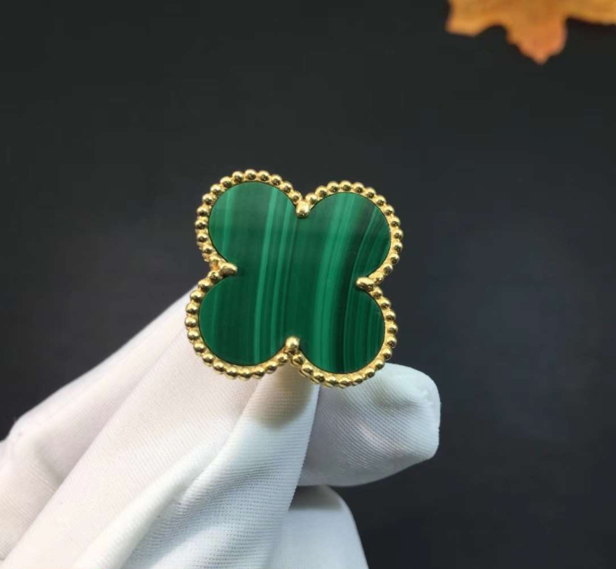 Van Cleef & Arpels 18k Yellow Gold Malachite Magic Alhambra Ring VCARO3AV00